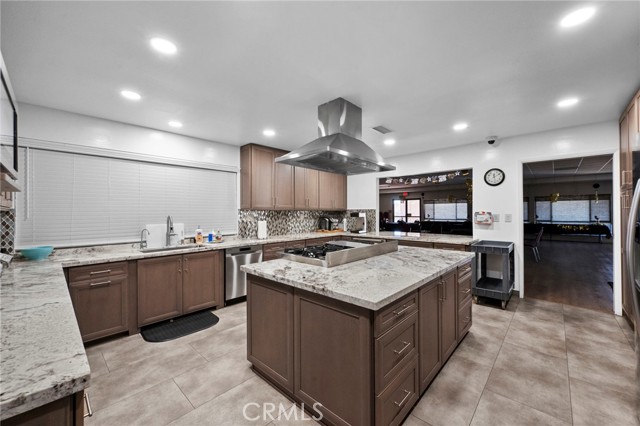 1245 W Cienega Avenue, San Dimas CA: https://media.crmls.org/medias/7b623a1b-4920-4199-b9a0-9440586a7059.jpg