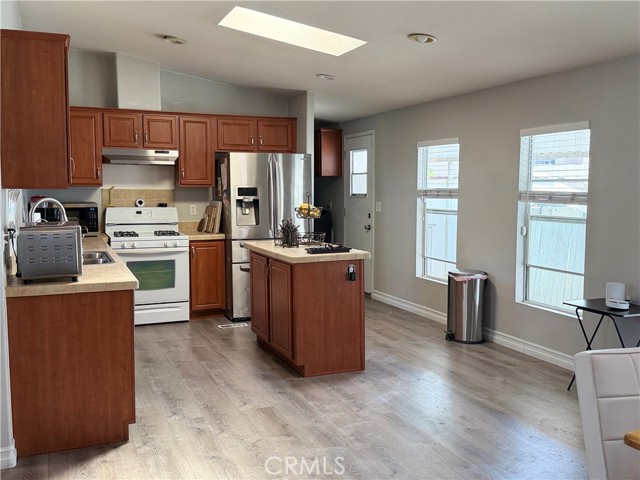 Image 2 of 23 For 9080 Bloomfield 295