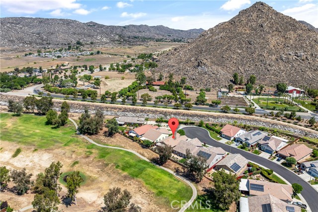 671 Zaharias Circle, Hemet CA: https://media.crmls.org/medias/7b632ac3-72a9-4956-bdcd-d116bc02ef72.jpg