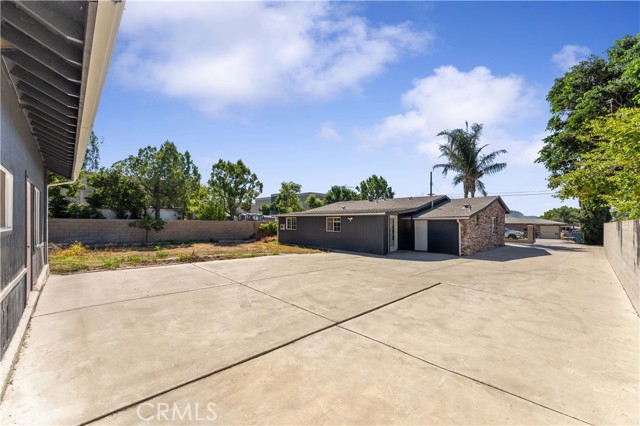 Detail Gallery Image 27 of 39 For 14582 El Molino St, Fontana,  CA 92335 - 6 Beds | 3 Baths