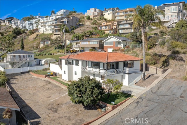 Detail Gallery Image 3 of 57 For 571 San Luis Ave, Pismo Beach,  CA 93449 - 3 Beds | 2 Baths
