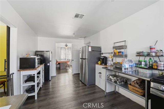 Detail Gallery Image 13 of 59 For 12525 Persing Dr, Whittier,  CA 90606 - 6 Beds | 3 Baths