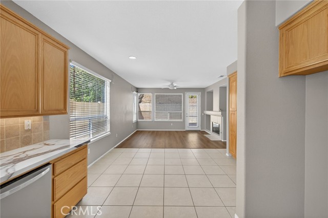 Detail Gallery Image 25 of 58 For 1937 Madera Cir, Corona,  CA 92879 - 4 Beds | 3 Baths