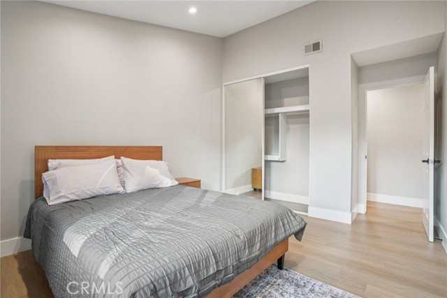 835 Amigos Way, Newport Beach CA: https://media.crmls.org/medias/7b643edd-1529-4bb3-b4d8-09df9ab6a5fa.jpg