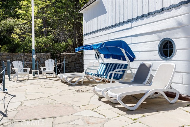 Detail Gallery Image 46 of 75 For 28641 North Shore Rd, Lake Arrowhead,  CA 92352 - 14 Beds | 11/1 Baths