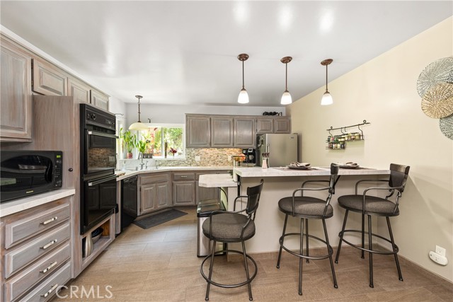 5893 Oak Knolls Road, Simi Valley CA: https://media.crmls.org/medias/7b6451f3-c58e-4b71-8995-09b961fe246e.jpg