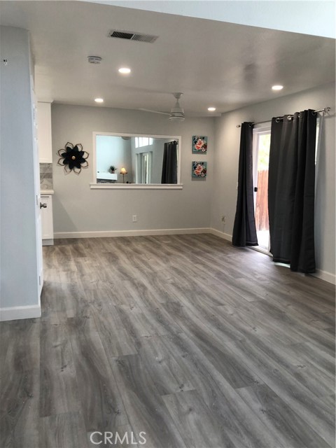 Detail Gallery Image 8 of 20 For 13333 Fox Run Rd, Victorville,  CA 92392 - 3 Beds | 2/1 Baths