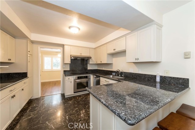 31 Via Sevilla, Rolling Hills Estates CA: https://media.crmls.org/medias/7b6590be-e0dc-45c8-802e-49e2717d3517.jpg