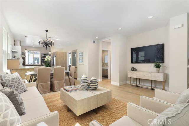 Detail Gallery Image 32 of 63 For 5 Turnberry Ln, Phillips Ranch,  CA 91766 - 3 Beds | 3 Baths