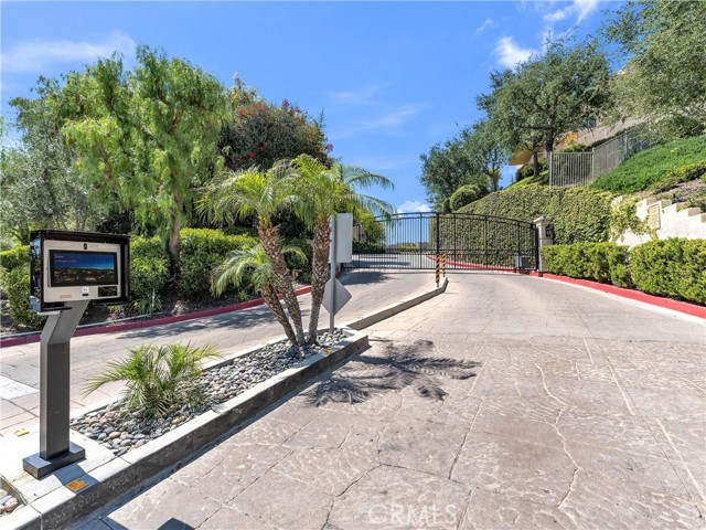 5637 Como Circle, Woodland Hills CA: https://media.crmls.org/medias/7b678ede-6fe1-4a7e-8143-10e4ec72351f.jpg