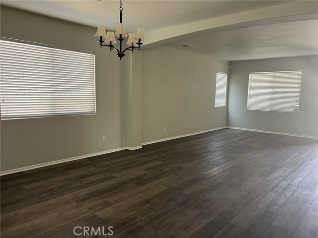 Detail Gallery Image 3 of 17 For 11935 Silver, Jurupa Valley,  CA 91752 - 5 Beds | 2/1 Baths