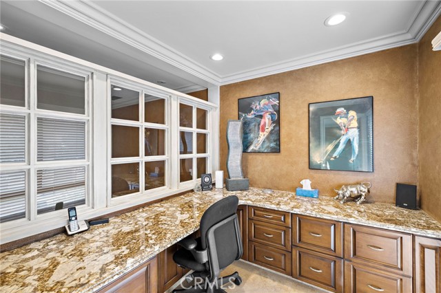 Detail Gallery Image 14 of 22 For 19 Kamalii Ct #257,  Newport Beach,  CA 92663 - 2 Beds | 2/1 Baths