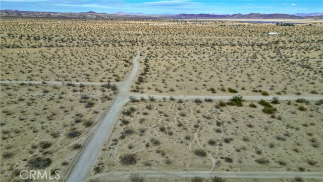 Detail Gallery Image 7 of 15 For 6425 Sun Ray Rd, Joshua Tree,  CA 92252 - – Beds | – Baths