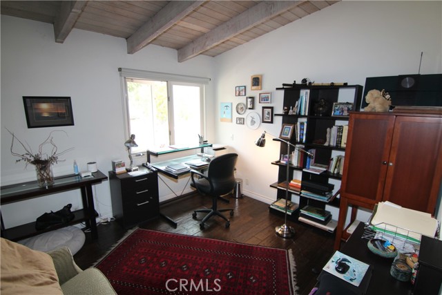 2000 Vista Cajon, Newport Beach CA: https://media.crmls.org/medias/7b688bbf-df77-4b5d-859f-e637bfb08977.jpg