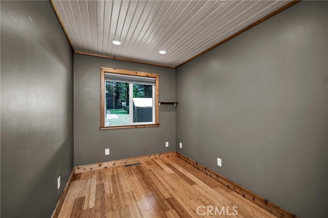 Detail Gallery Image 16 of 29 For 16600 Mountain View Dr, Cobb,  CA 95426 - 2 Beds | 2 Baths