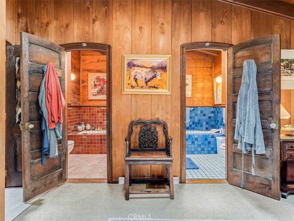 https://media.crmls.org/medias/7b6a5cd8-b217-4571-aa66-7e8f00773620.jpg?preset=X-Large