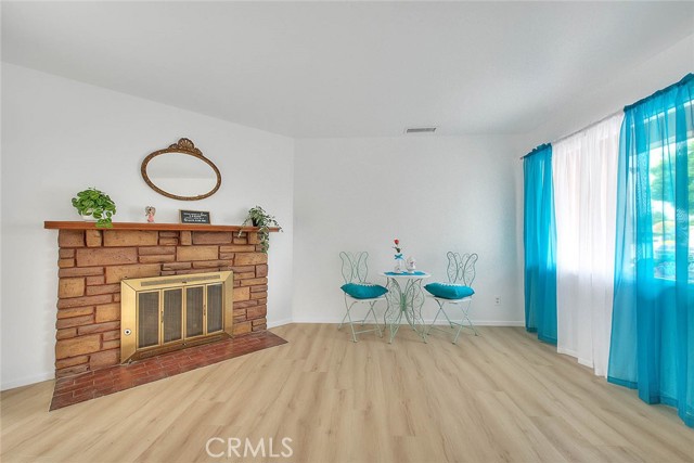 1766 W Catalpa Avenue, Anaheim CA: https://media.crmls.org/medias/7b6a736e-7d4e-4296-96ac-c21a1271f210.jpg