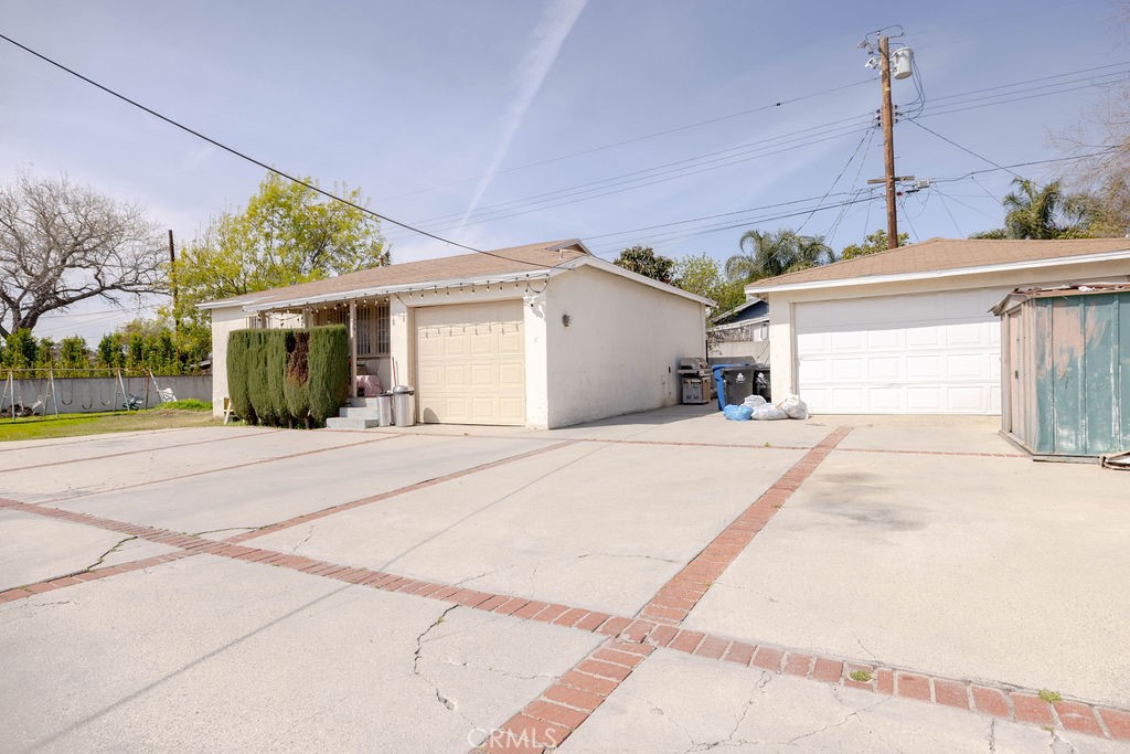 11779 Dronfield Avenue