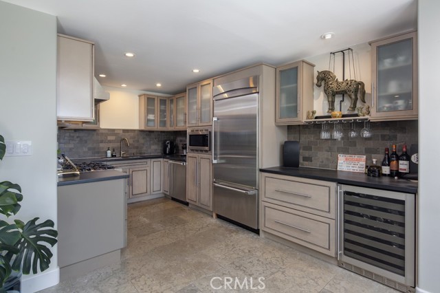 Detail Gallery Image 5 of 15 For 309 Marguerite Ave #C,  Corona Del Mar,  CA 92625 - 3 Beds | 2 Baths