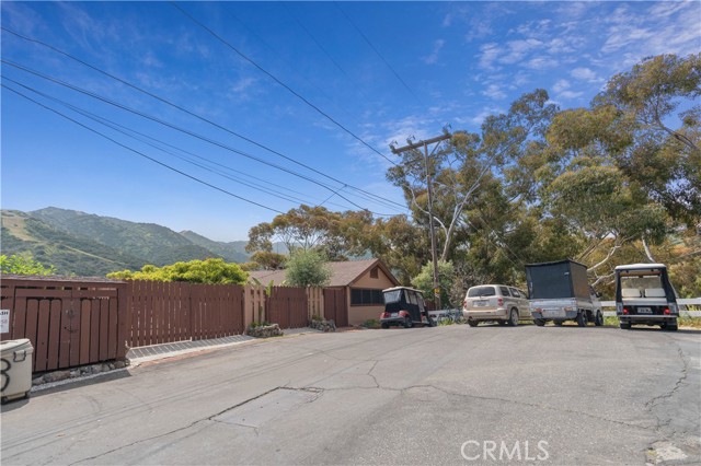 Detail Gallery Image 4 of 44 For 358 Metropole Ave, Avalon,  CA 90704 - 5 Beds | 4 Baths