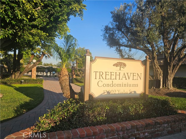 Detail Gallery Image 11 of 15 For 13902 Yorba 9c,  Tustin,  CA 92780 - 2 Beds | 2 Baths