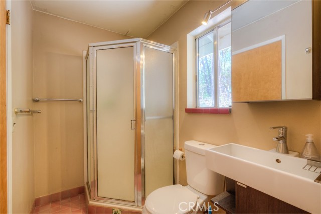 2nd upstairs bathroom