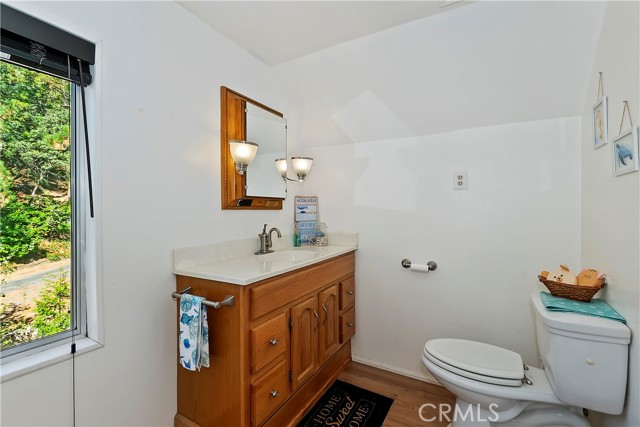 Detail Gallery Image 23 of 40 For 863 Oak Rd, Lake Arrowhead,  CA 92386 - 3 Beds | 2 Baths