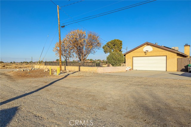 43364 41st Street, Quartz Hill, California 93536, 3 Bedrooms Bedrooms, ,Residential,For Sale,43364 41st Street,CRSR24231250