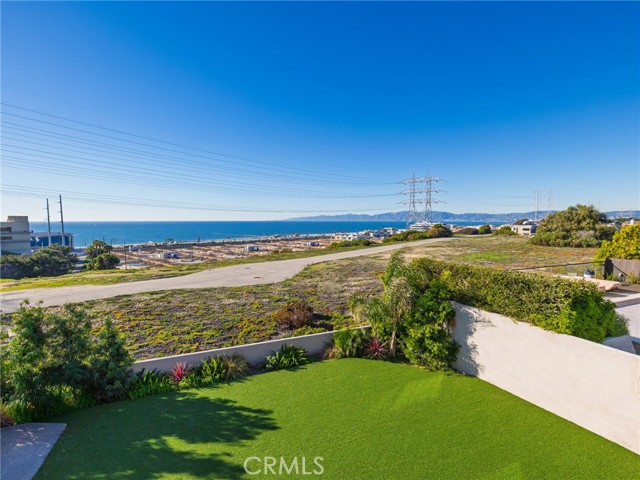 Detail Gallery Image 41 of 62 For 355 Hillcrest St, El Segundo,  CA 90245 - 5 Beds | 3 Baths