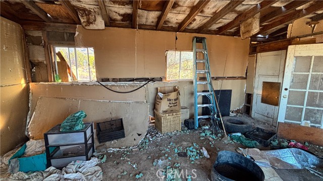 773 Richard Street, Lucerne Valley CA: https://media.crmls.org/medias/7b6f1875-b641-427f-86e4-1930735eddde.jpg