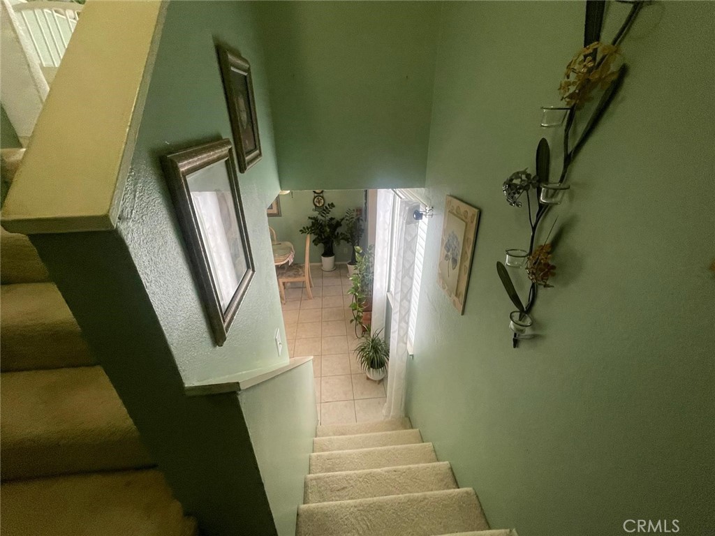 https://media.crmls.org/medias/7b6f98ec-cdd3-4c59-8358-fddc883bae89.jpg?preset=X-Large