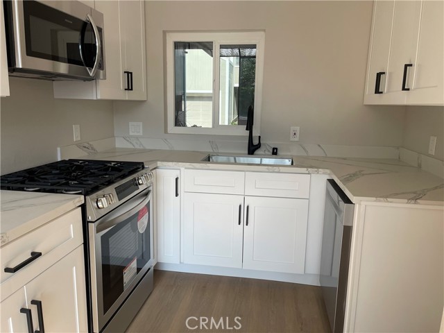 5586 Orange Avenue, Cypress CA: https://media.crmls.org/medias/7b6fac7d-9bb9-4825-b3bb-ded2fe5b8ca0.jpg