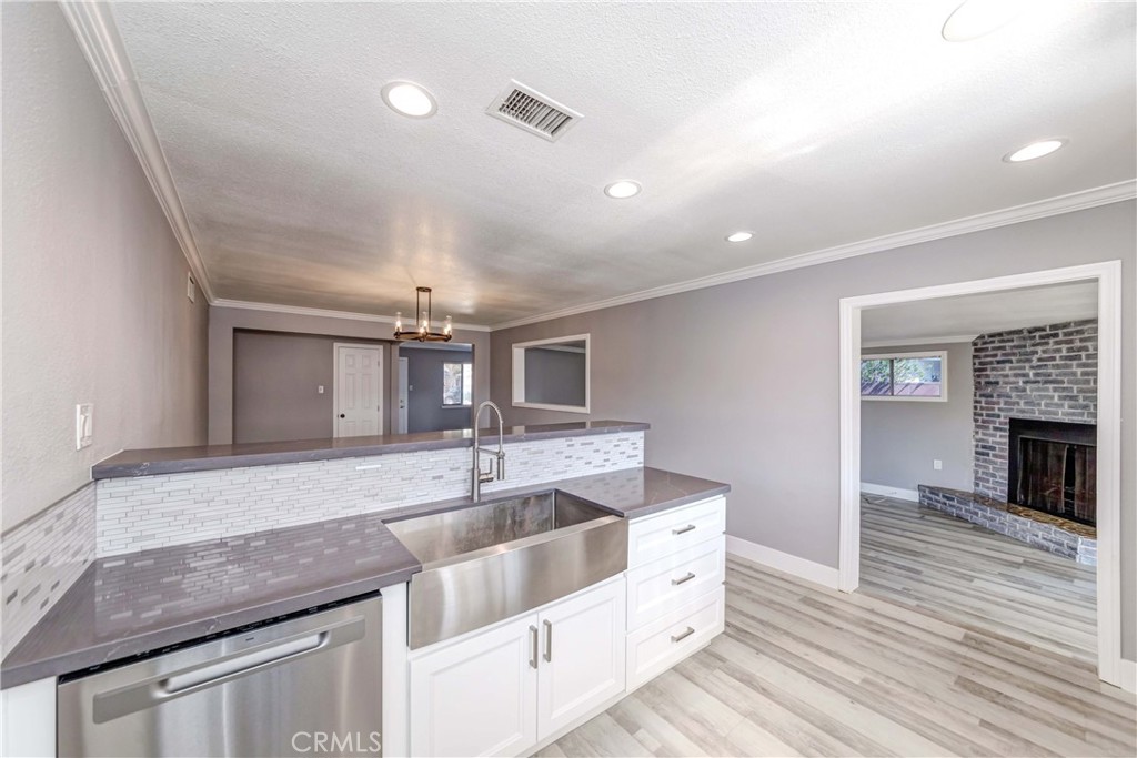 14618 Rayfield Drive