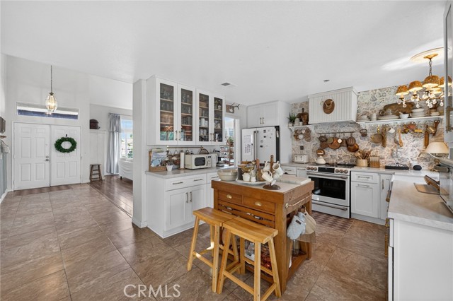 Detail Gallery Image 18 of 55 For 29737 Calle Palmas, Temecula,  CA 92591 - 4 Beds | 3 Baths