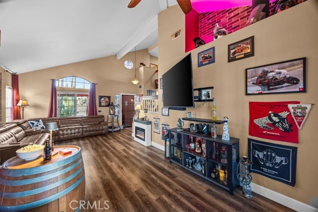 Detail Gallery Image 16 of 56 For 6732 Sugar Pine St, Chino,  CA 91710 - 4 Beds | 3 Baths