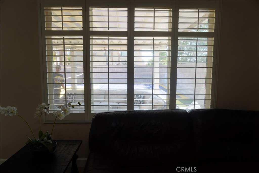 https://media.crmls.org/medias/7b7234ef-d4cb-4c9d-baf4-7fc9a3d61a37.jpg?preset=X-Large