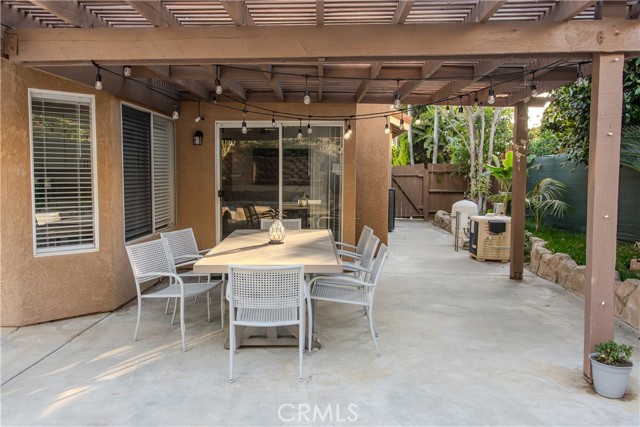573 Hamilton Drive, Corona CA: https://media.crmls.org/medias/7b723d7c-d882-4623-848c-2f7074952dcf.jpg