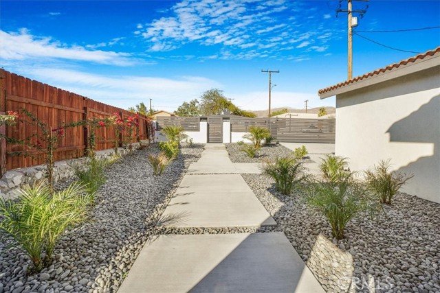 Detail Gallery Image 8 of 34 For 66125 2nd St, Desert Hot Springs,  CA 92240 - 3 Beds | 2 Baths