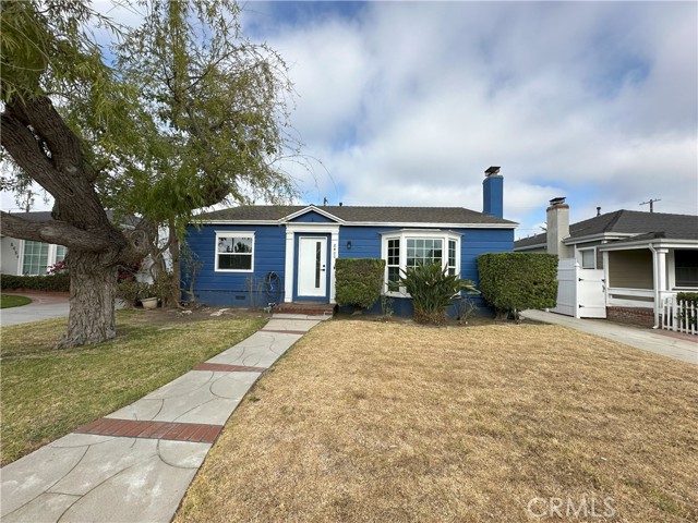 8460 Truxton Avenue, Los Angeles CA: https://media.crmls.org/medias/7b732802-6956-4fce-b4b0-3fe1f263f871.jpg