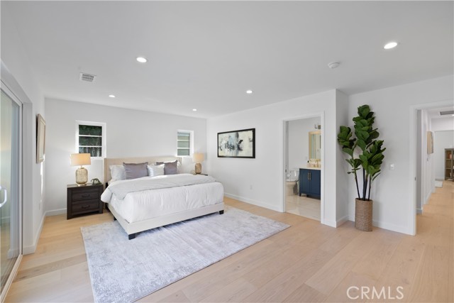 Detail Gallery Image 21 of 68 For 469 Cambridge, Arcadia,  CA 91007 - 5 Beds | 5 Baths