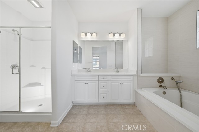 Detail Gallery Image 17 of 27 For 2830 E via Fiano, Ontario,  CA 91764 - 4 Beds | 2/1 Baths