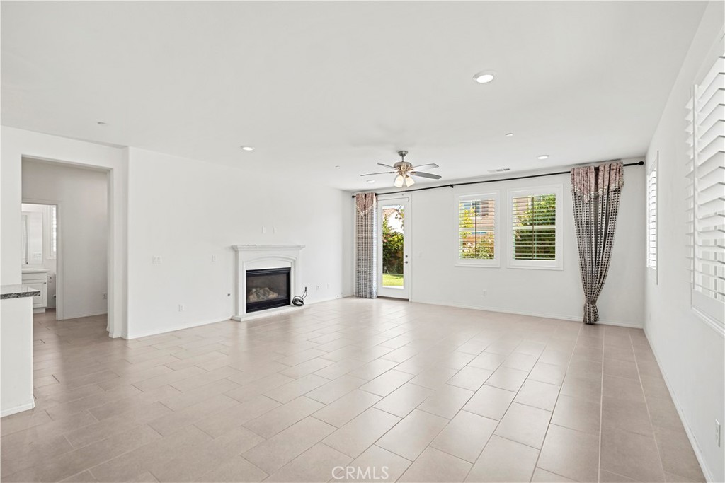 MLS #WS25243385 image #19