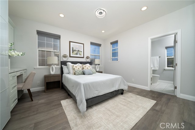 5712 Ocean Vista Drive, Huntington Beach CA: https://media.crmls.org/medias/7b778bf0-5467-4141-8dc8-ad43a76ce5c6.jpg
