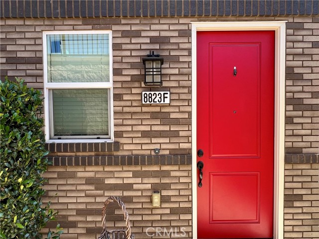 Detail Gallery Image 5 of 13 For 8823 Jacaranda #F,  Montclair,  CA 91763 - 1 Beds | 1/1 Baths