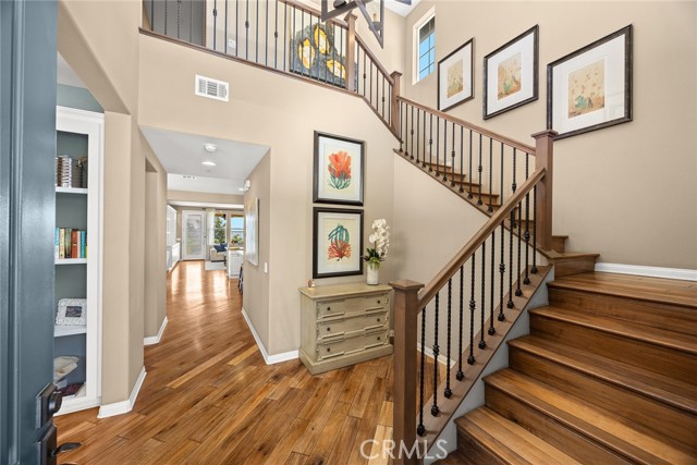 Detail Gallery Image 6 of 62 For 620 E Mandevilla Way, Azusa,  CA 91702 - 3 Beds | 3 Baths