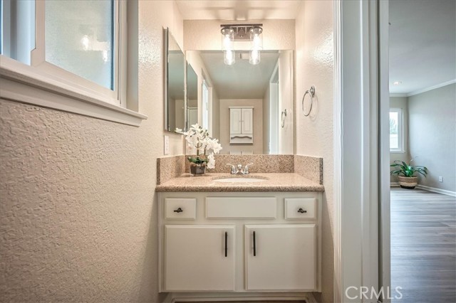 10627 Wildrose Drive, Rancho Cucamonga CA: https://media.crmls.org/medias/7b787d6f-3ff6-4e0b-b440-f05a31bdda59.jpg