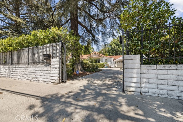 Detail Gallery Image 38 of 58 For 13621 Erwin St, Van Nuys,  CA 91401 - 4 Beds | 3 Baths