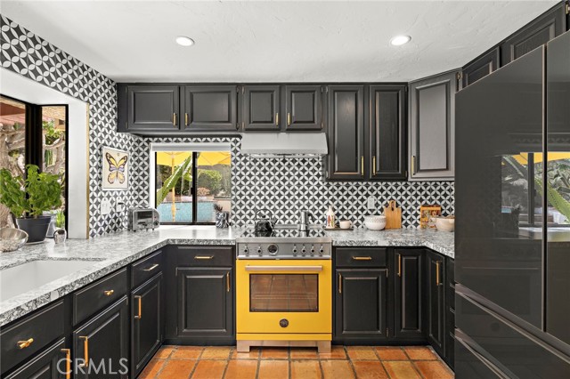 Detail Gallery Image 16 of 55 For 25962 Ernestine Ct, Laguna Hills,  CA 92653 - 3 Beds | 2/1 Baths