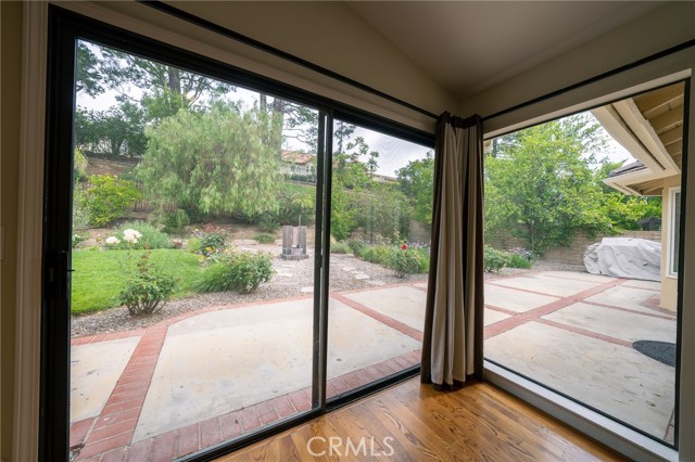 Detail Gallery Image 31 of 46 For 18337 Chatham Ln, Porter Ranch,  CA 91326 - 4 Beds | 2/1 Baths