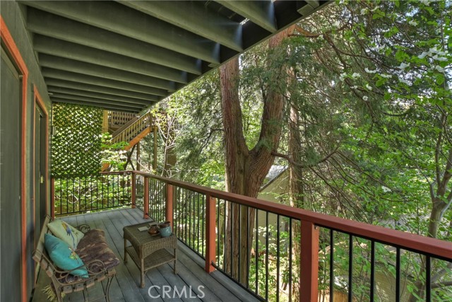 Detail Gallery Image 22 of 33 For 760 Lake Dr, Lake Arrowhead,  CA 92352 - 3 Beds | 2 Baths